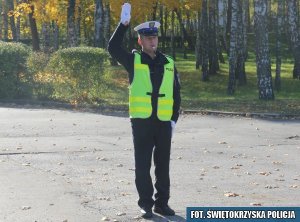 1. Odpowiednik sygnału żółtego – nastąpi zmiana kierunków ruchu