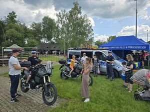 radiowóz, motocykl, policja, festyn