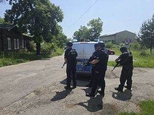 policjanci, zatrzymania, ćwiczenia