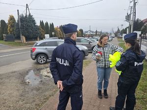 elementy odblaskowe, policjanci