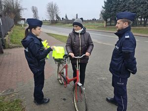 elementy odblaskowe, policjanci