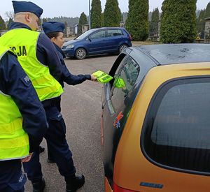 elementy odblaskowe, policjanci