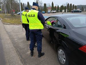 elementy odblaskowe, policjanci